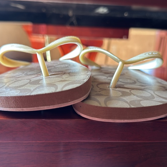 COACH Flip-Flop Sandals 9 / 10 shoes womens signature tan gold slide luxury pink - Picture 16 of 16